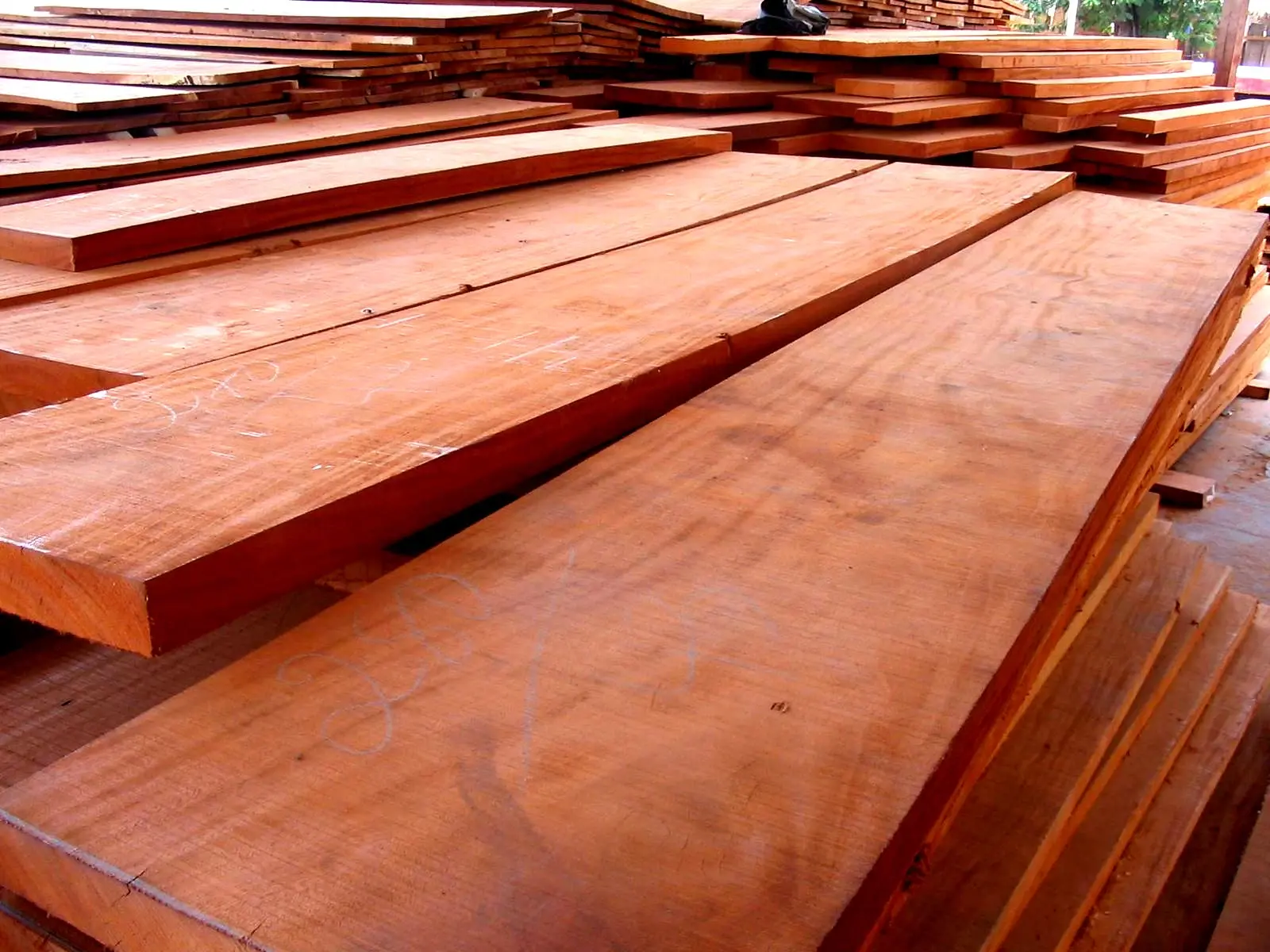 Red Mahogany Timber Planks